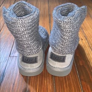 UGG Girls’ knit grey boots